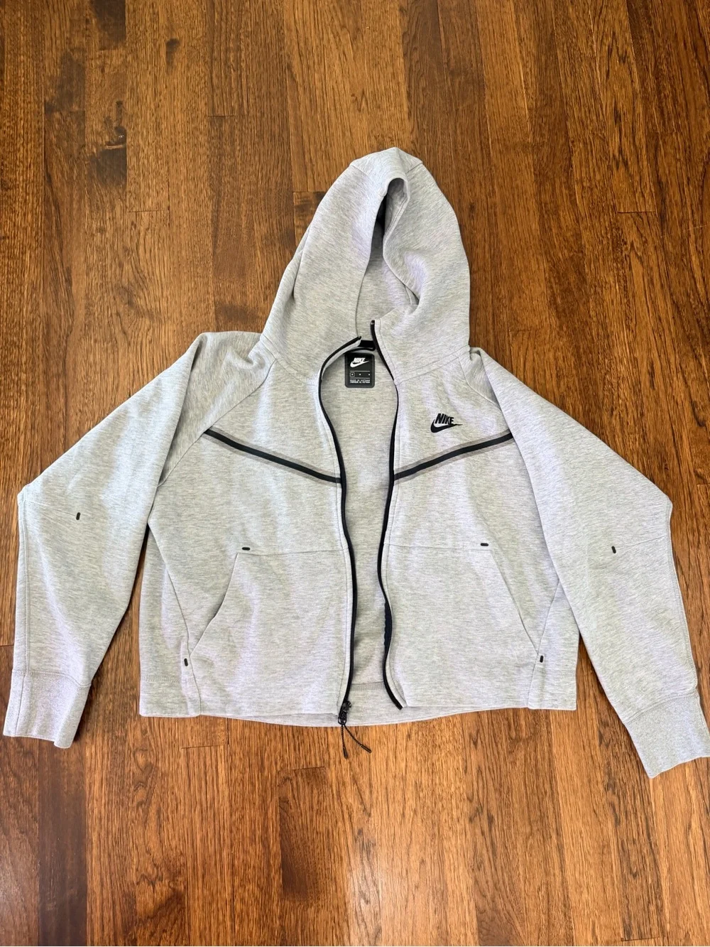 Nike Women’s Light Gray (Heather) full zip Hoodie & Jogger Set